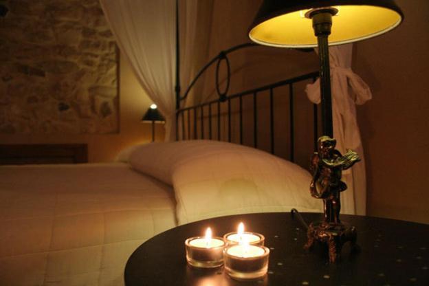 Chiusa Di Carlo Agriturismo アヴォラ エクステリア 写真