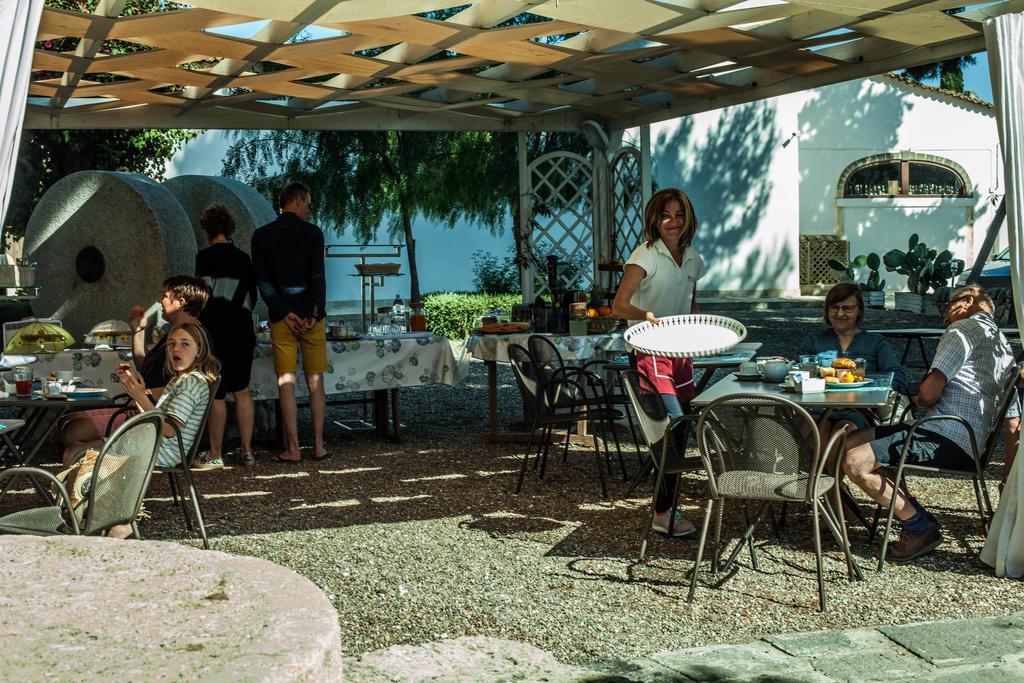 Chiusa Di Carlo Agriturismo アヴォラ エクステリア 写真
